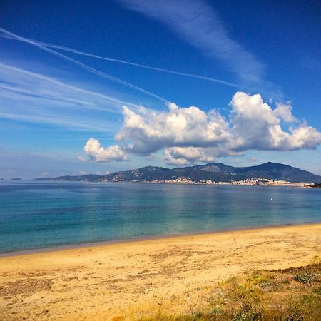 Grand T2 Standing Ajaccio Proche Centre Et Plages Vue Panoramique Parking Prive Bagian luar foto